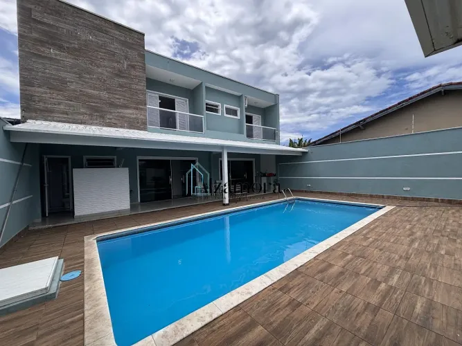 Sobrado com piscina a venda, em itanhaém, litorall sul de São Paulo.