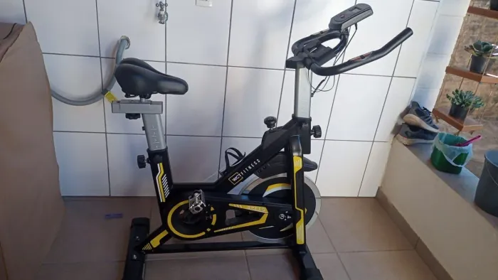 Bicicleta Spinning WCT Fitness 13Kg