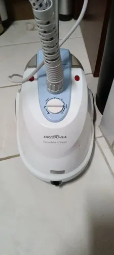 Passador de roupas a vapor