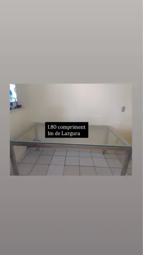 Linda mesa em Vidro, excelente oportunidade