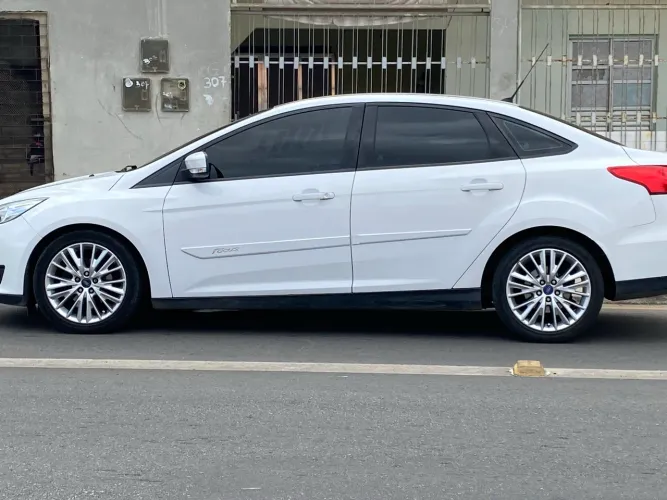 Ford Focus Fastback Se/se Plus 2.0 Flex Aut. 2018