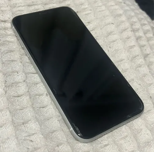 Apple iPhone XR