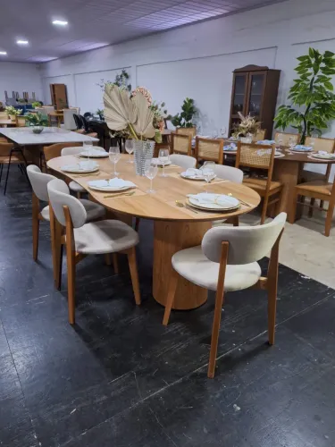  Mesa de jantar 6 cadeiras madeira