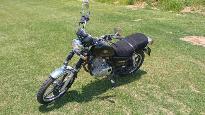 Moto intruder 125 ano 2013 por apenas 6.800 reais