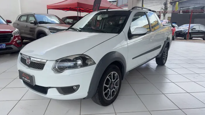 Fiat Strada Trekking 1.6 16V Flex CD 2014