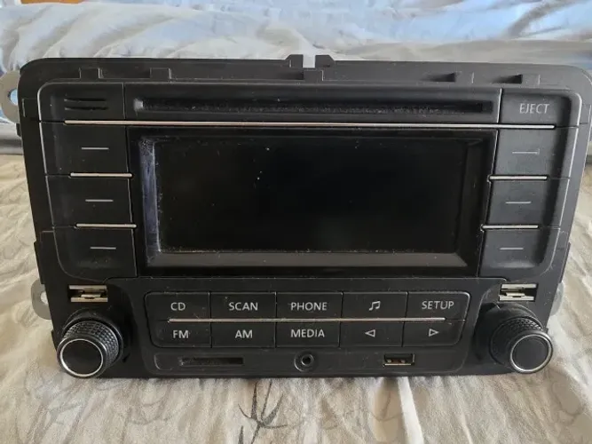 Rádio som Bluetooth Volkswagen 2014