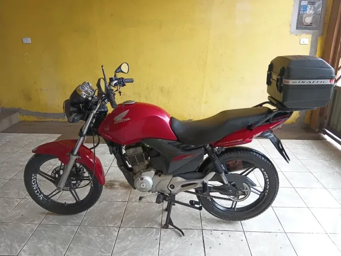 Vendo moto Honda