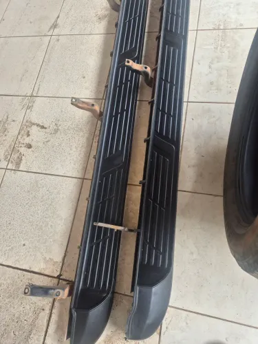 Estribos Hilux 2016 em diante ate 2026