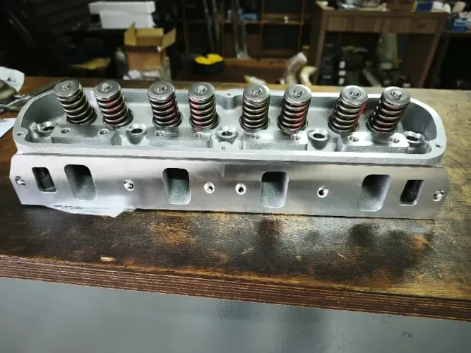 Cabeçote Ford Maverick 302 e 351 V8 landau v8 e Galáxia V8 novo de Alumínio  Racing