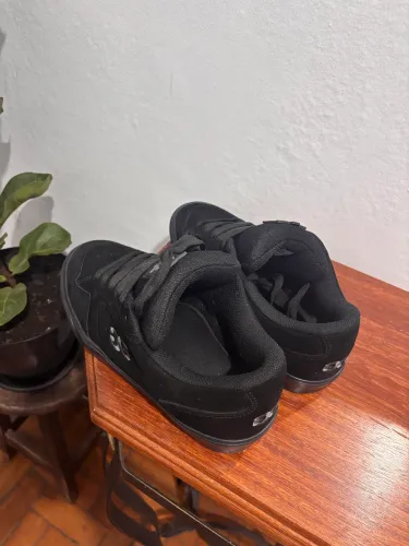Tenis Double G