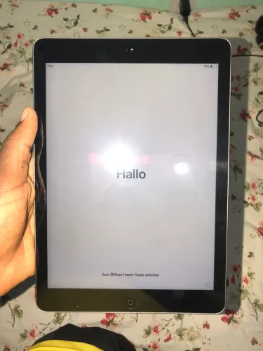 Apple IPad 6  