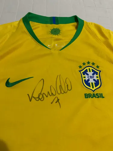 Camisa seleção brasileira copa 2018 autografada por Ronaldo fenômeno
