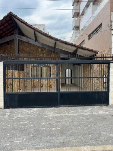 Casa em Vila Tupi - Praia Grande, SP