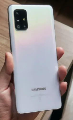 Samsung Galaxy A71 (Leia descrição)