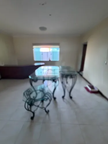 Vendo conjunto com 3 peças para compor sua sala de jantar ou estar.