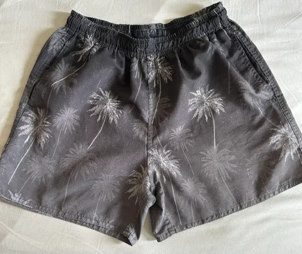 Short de praia. Tamanho P