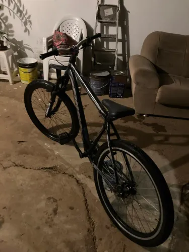 Bike aro 26 de grau troco por motorizada ou 600$