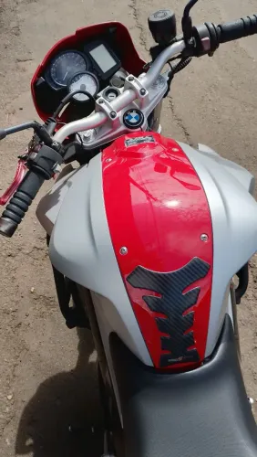 Moto bem conservada