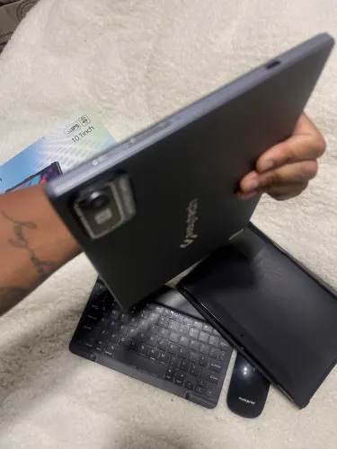 Tablet 6gb ram + 128g + teclado, capa e mouse.