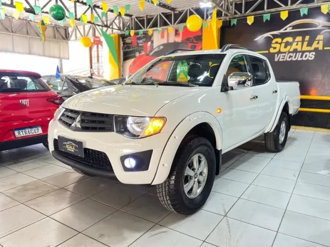 Mitsubishi L200 Triton GL 3.2 CD TB Int. Dies. Mec. 2018