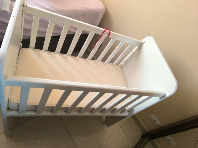 Mini berço retratil