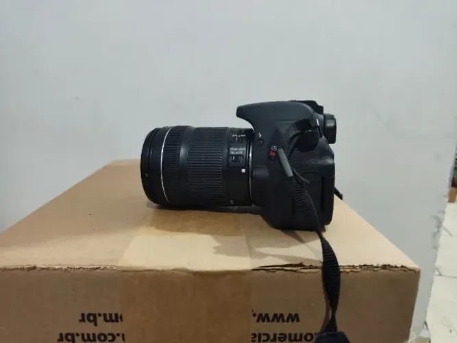 Canon EOS Rebel T5i - 21.550 Cliques - Kit Completo - Muito Conservada
