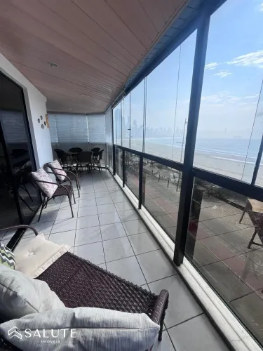 Apartamento locação anual 3 dorm Barra Sul