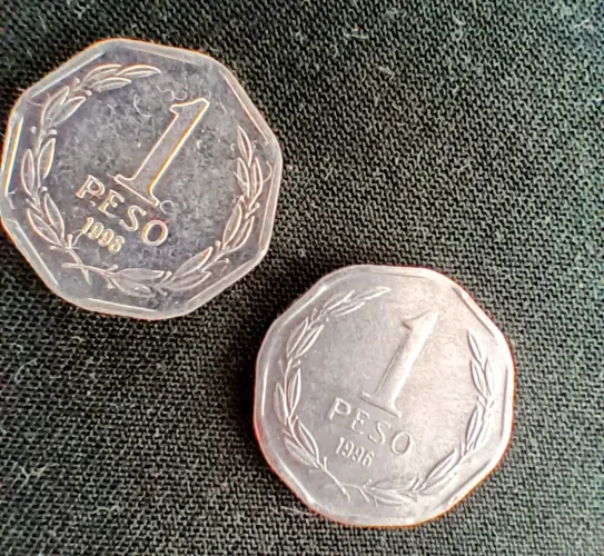Duas moedas de 1 Peso 1996