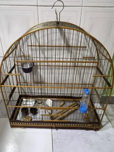 Kit - Gaiola de Madeira Artesanal Gde c/Acessórios - Seminova