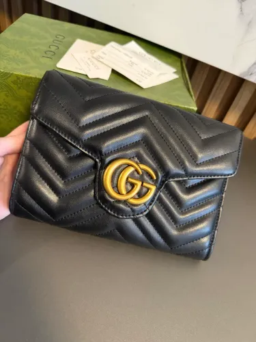 Bolsa gucci marmont envelope preta