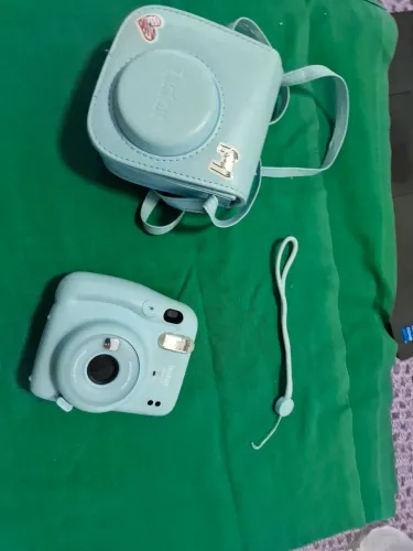 Câmera Instax Mini 11 + Capa e Alça - Excelente Estadoo