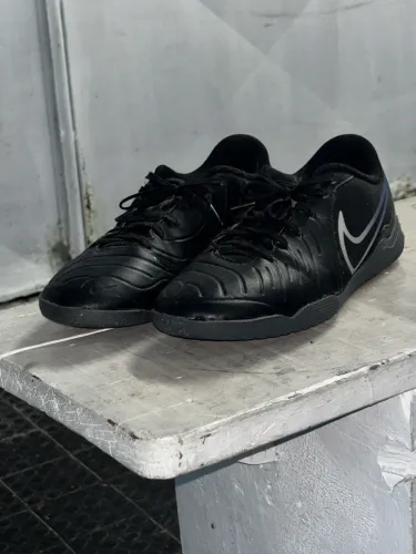 Chuteira Nike Futsal 42