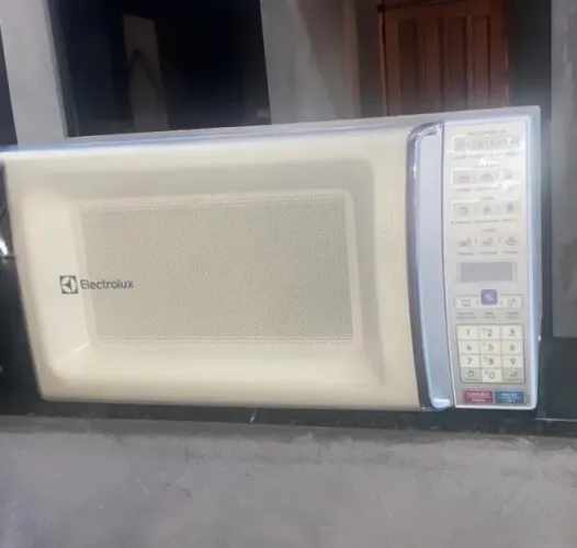 Vende-se Microondas 34 Litros
