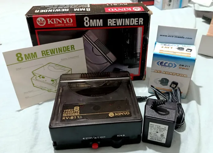 Rebobinador (Rewinder) Fita 8mm Video Hi8 Kinyo - Novo, na Caixa Retro Vintage anos 90.