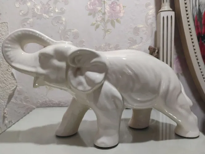 Elefante Cerâmica anos 80 perfeito estado