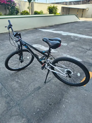 Vendo bike 21 cacha em excelente estado!