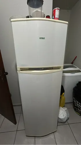 Geladeira Cônsul Frost free 