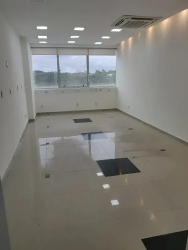 Sala para locação no CEO, Torre Londres, nascente, 36m2, 2 vagas de garagem