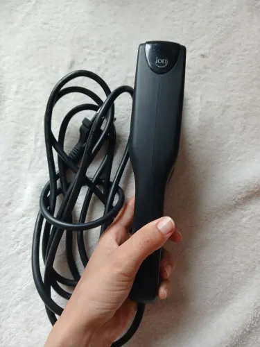 Abaixou $ Prancha/ chapa taiff profissional turmaline ion azul