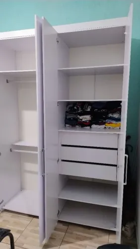Guarda roupa 4 portas