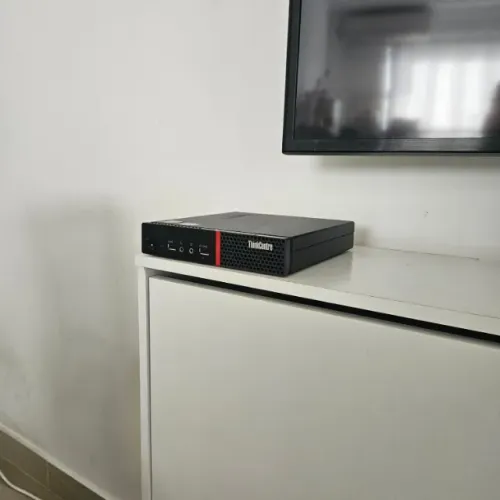Potente e compacto PC Ryzen 5 16GB RAM SSD 500GB ThinkCentre computador
