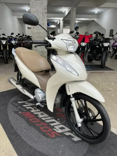 HONDA BIZ 125 EX 2021. EM EXCELENTE ESTADO DE CONSERVAÇAO.