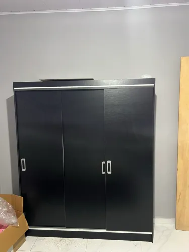 Guarda roupa pra solteiro ou casal com poucas coisas