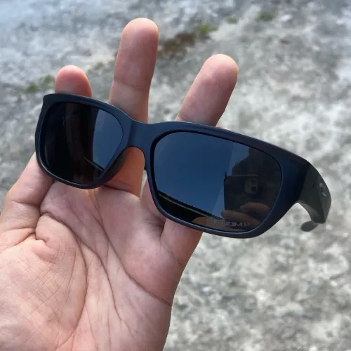 Óculos de sol Oakley 1.1