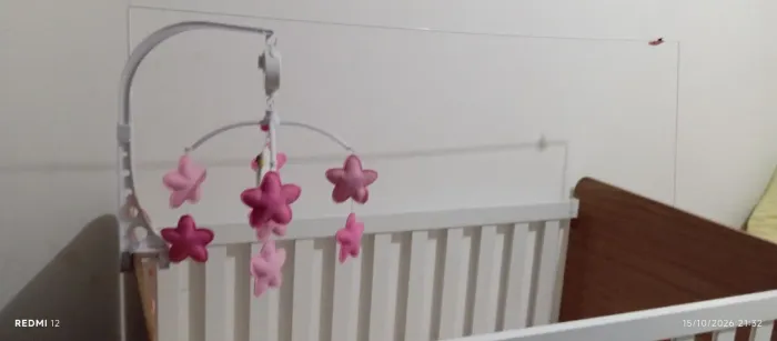 Vendo Berço Infantil com 1 ano de uso. Comprado na Loja Balãozinho da Glória em Vila .