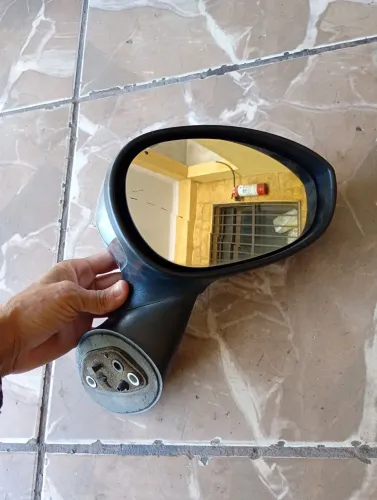 Retrovisor Direito Fiat 500 (Lente Trincada)