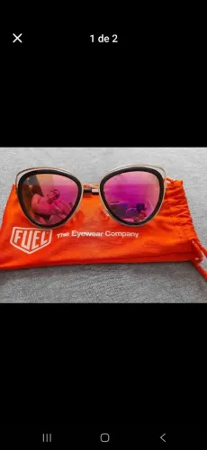 Óculos feminino FUEL