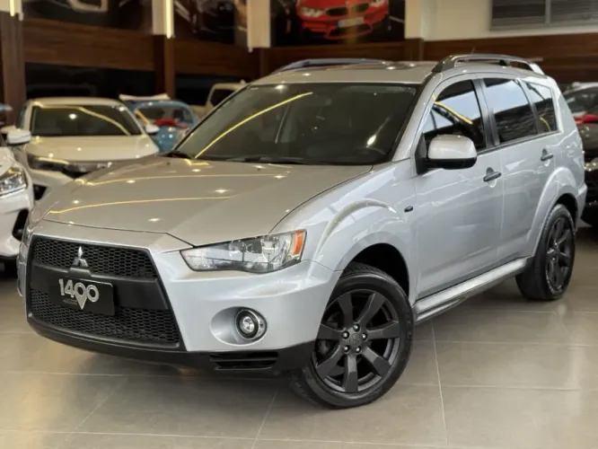 Mitsubishi Outlander 2.0 16V 160cv Aut. 2012