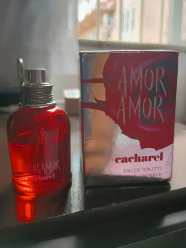 Perfume amor amor - Cacharel