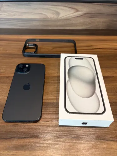 Vendo i phone 15 Black - 128 GB muito novo!